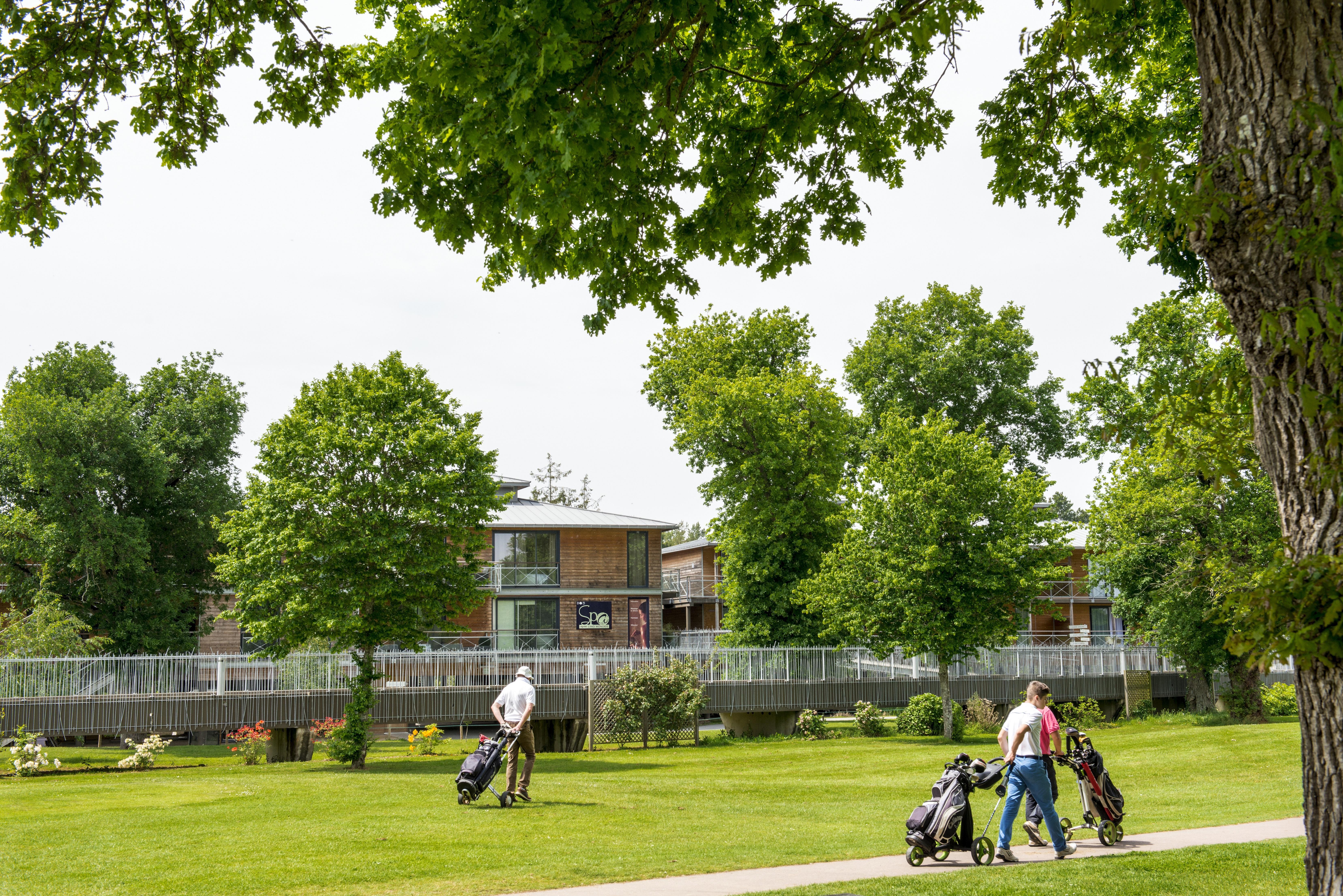Domaine De Cice-Blossac, Resort Spa & Golf Bruz Dış mekan fotoğraf