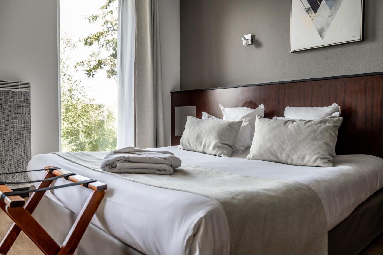 Domaine De Cice-Blossac, Resort Spa & Golf Bruz Dış mekan fotoğraf
