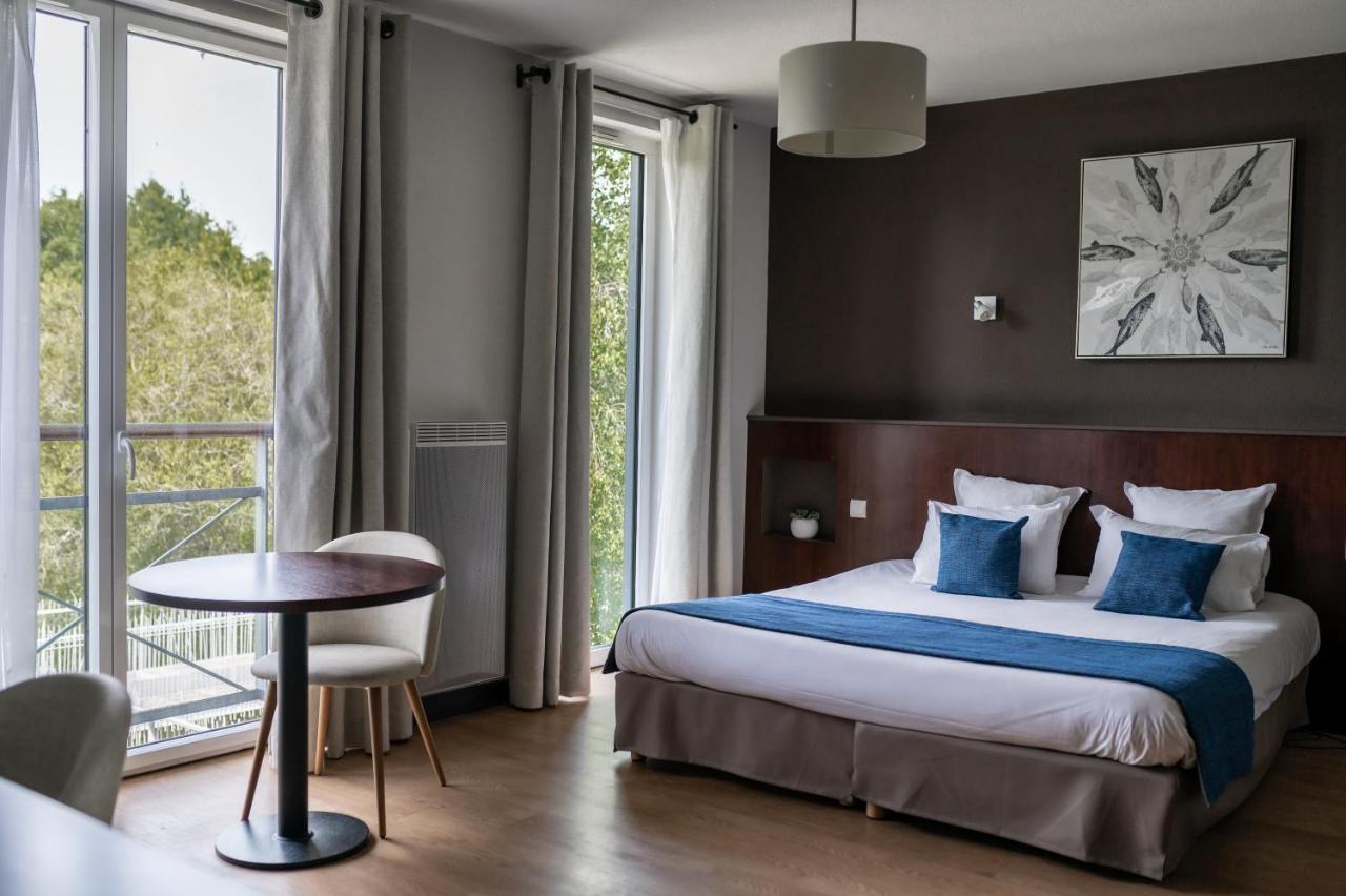 Domaine De Cice-Blossac, Resort Spa & Golf Bruz Dış mekan fotoğraf