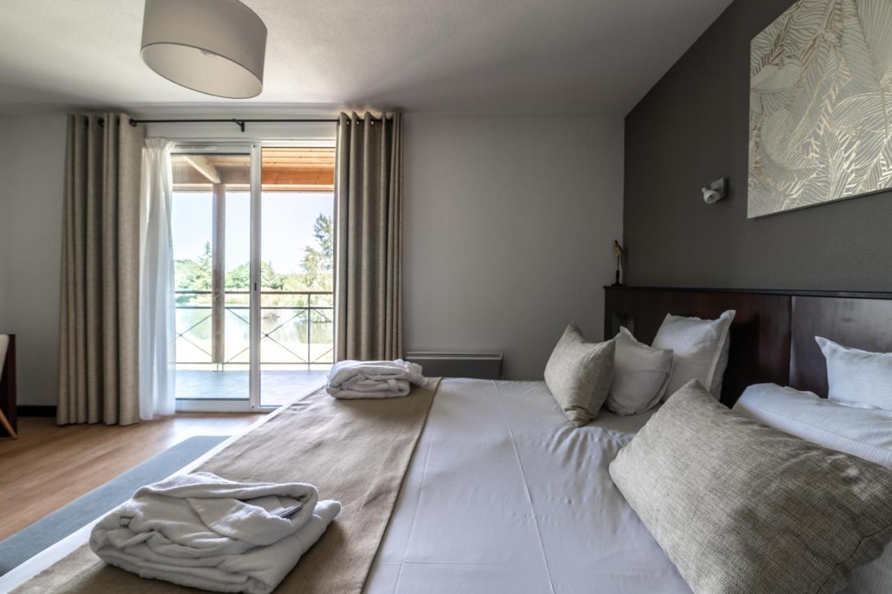 Domaine De Cice-Blossac, Resort Spa & Golf Bruz Dış mekan fotoğraf