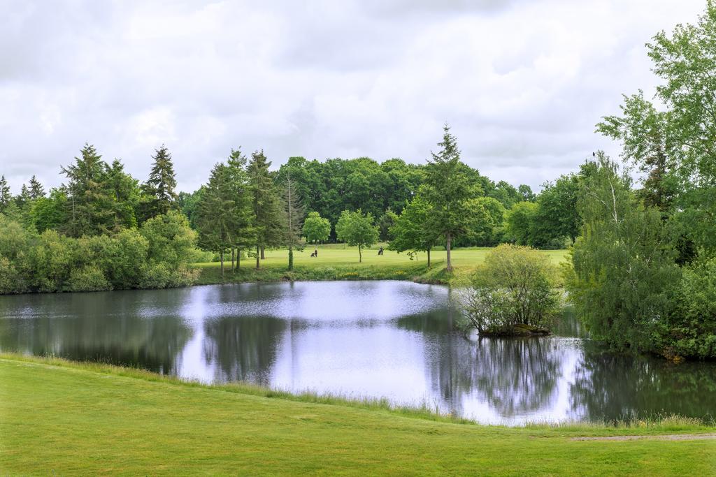 Domaine De Cice-Blossac, Resort Spa & Golf Bruz Dış mekan fotoğraf